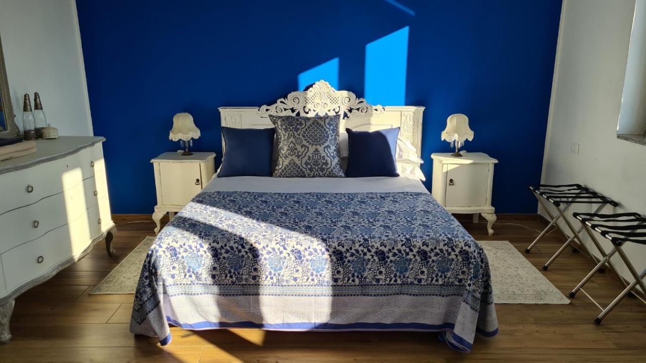 Dragonfly Appartamento Blu Angera Bagian luar foto